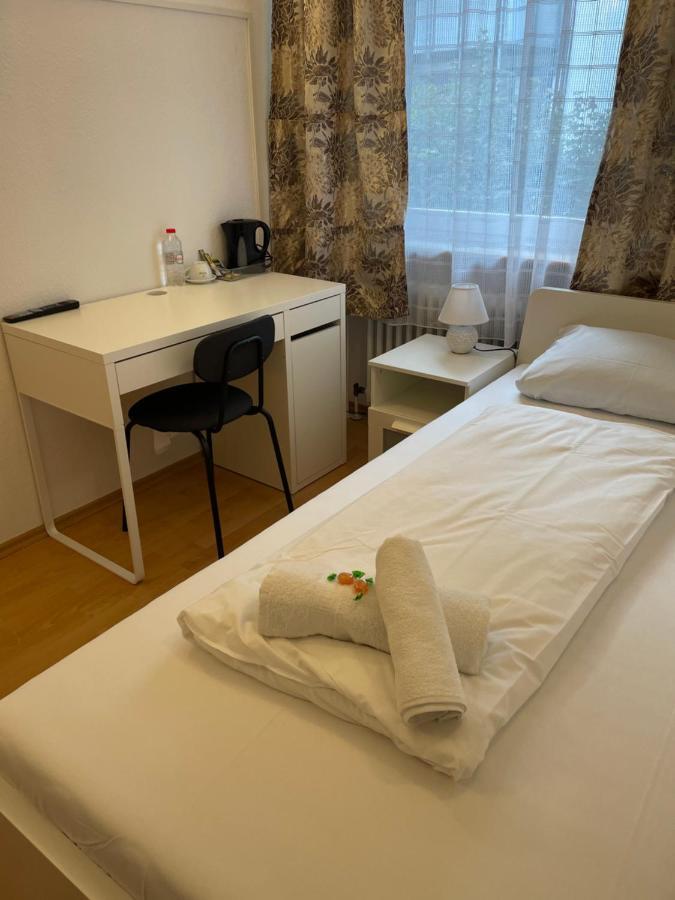 Hotel Starlight Francfort-sur-le-Main Extérieur photo