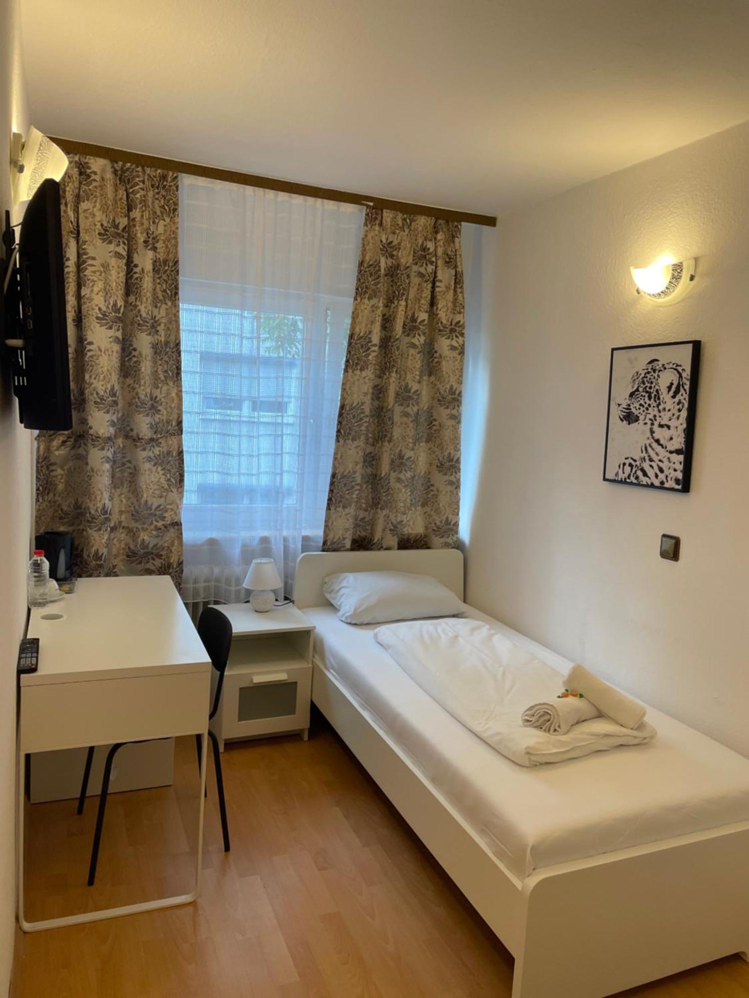 Hotel Starlight Francfort-sur-le-Main Extérieur photo